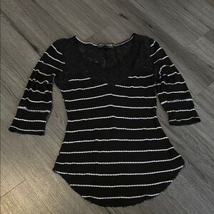 Almost famous Black and White Fitted Ribbed Blouse